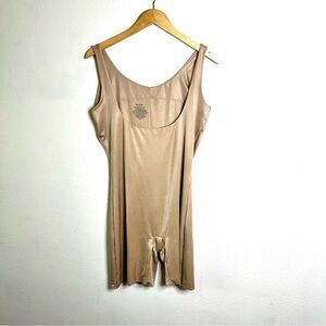 SPANX Tan Shapewear Bodysuit undercut plus 3x slimming shorts mid thigh